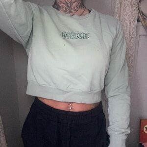 Nike crop crew neck. Soft light stretch light teal color